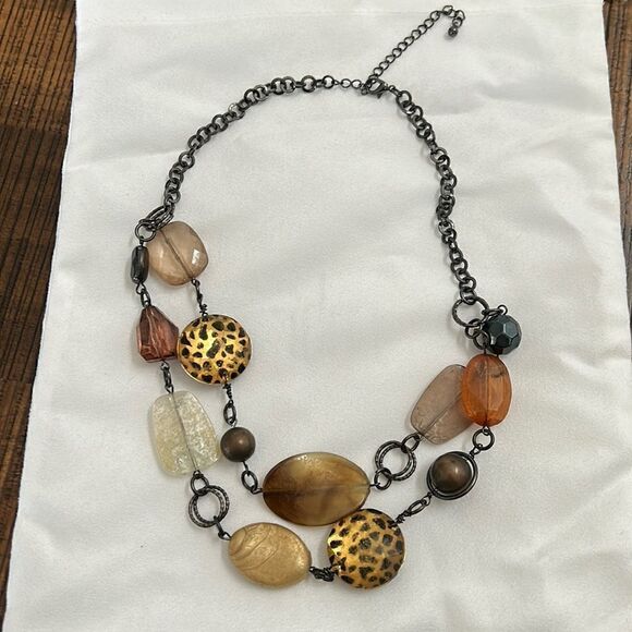 Fun necklace   - Picture 1 of 2